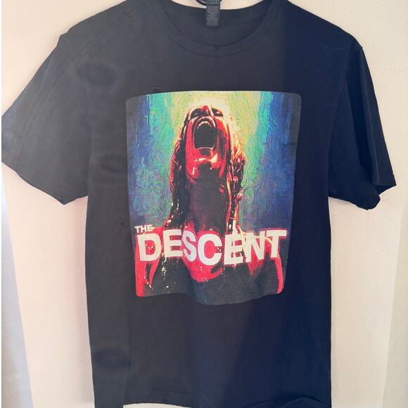 The Descent Horror Movie Graphic Tee – Size Medium - Picture 1 of 2